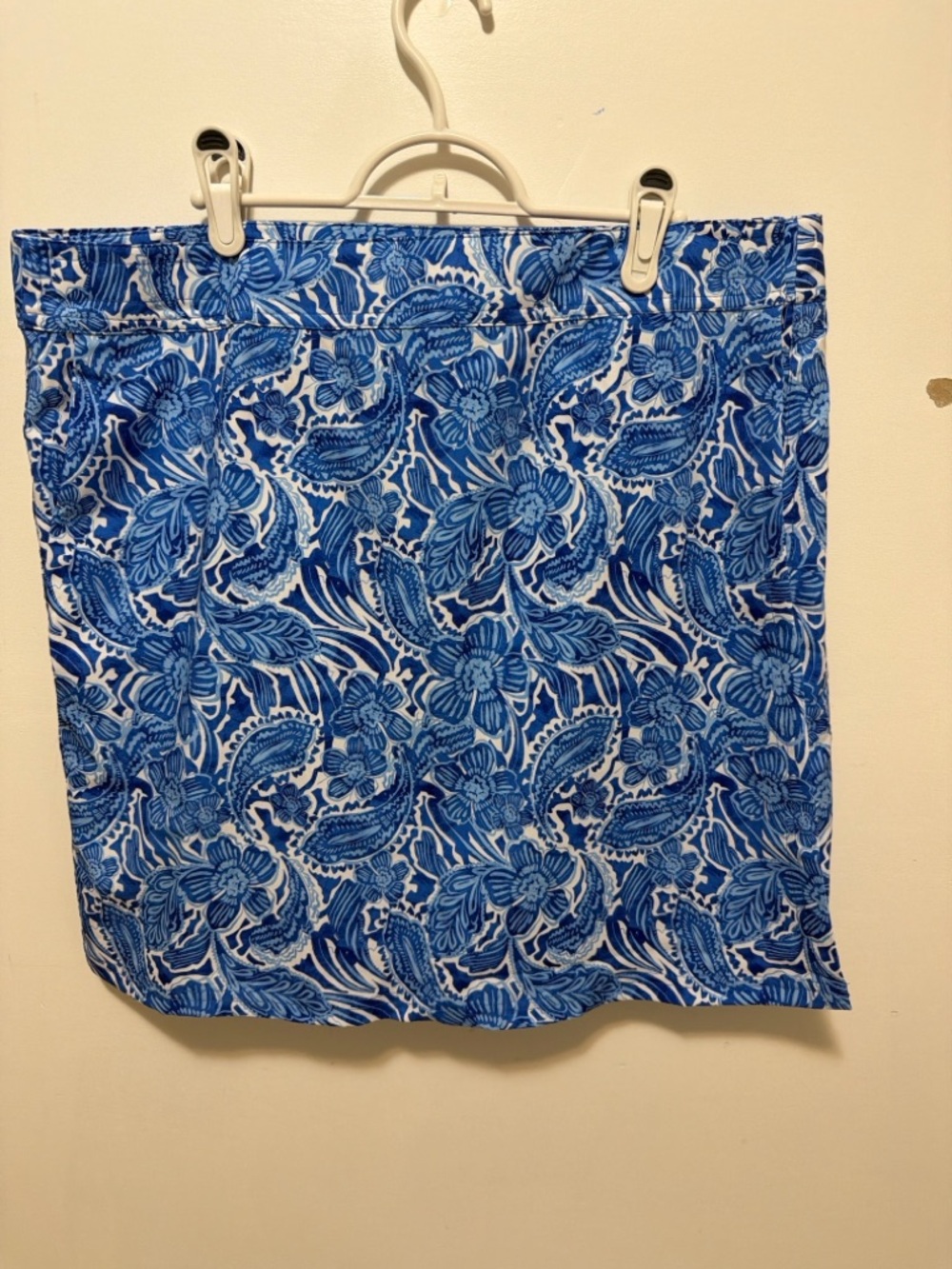 Ripskirt Hawaii Blue & White Floral Circle Skirt